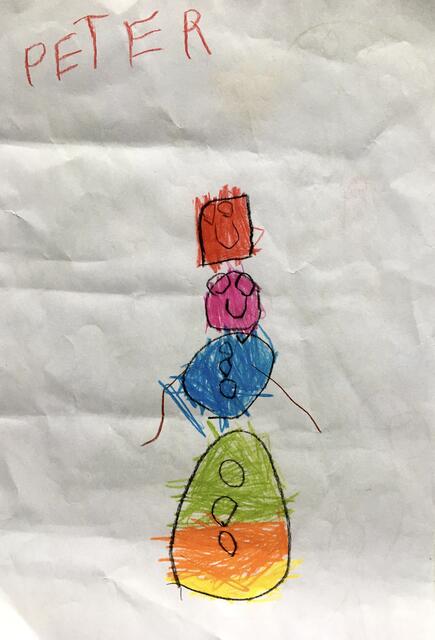 Peters (5 Jahre alt) Schneemann ist schön bunt.