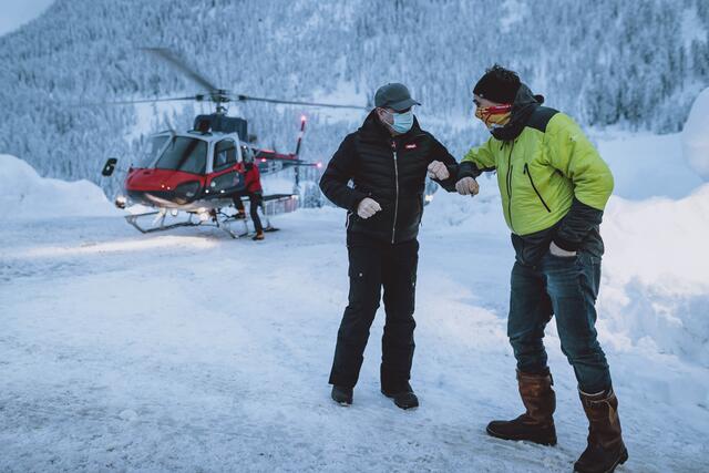 Platter beim Lokalaugenschein in Prägraten mit Bürgermeister Anton Steiner. | Foto: Land Tirol/Expa