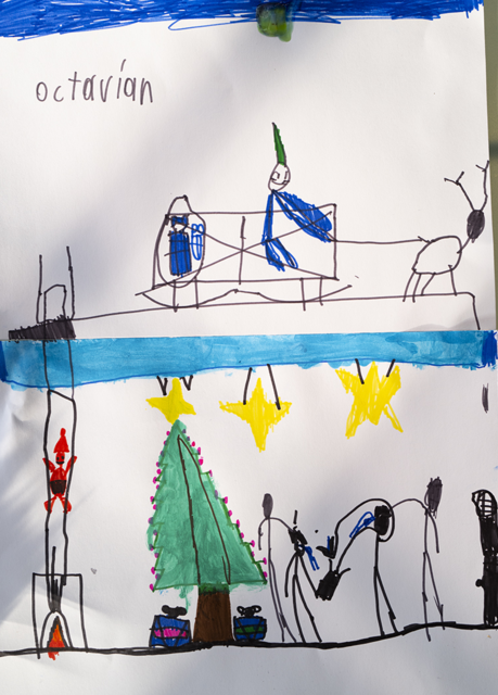 Octavian freut sich schon sehr auf Weihnachten.