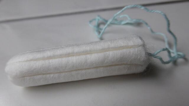 Die Regierung senkt die Umsatzsteuer auf Damenhygiene-Artikel. Tampons, Menstruationstassen sowie Slipeinlagen werden billiger. | Foto: Pixabay