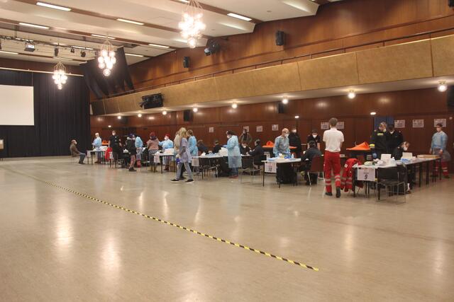 6 Teststraßen in der Babenbergerhalle