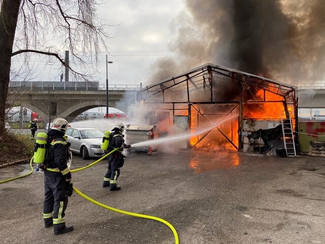 In der Ruthnergasse kam es zu einem Brand. | Foto: Stadt Wien/Feuerwehr