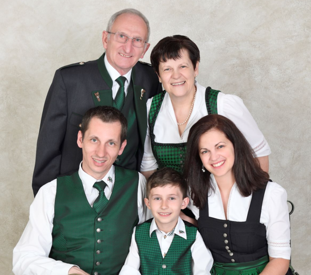 Michael Strohmeier von "Unser Kirchenwirt" in Wettmannstätten genießt an den Weihnachtsfeiertagen die Zeit mit seiner Familie | Foto: KK