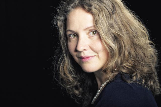 "Es musste viel Einzelarbeit geleistet werden, da etwa auch der Dirigent für den Einsatz fehlte", erklärt die Gesangslehrerin Clara Tinsobin.
 | Foto: Stefan Rochhart