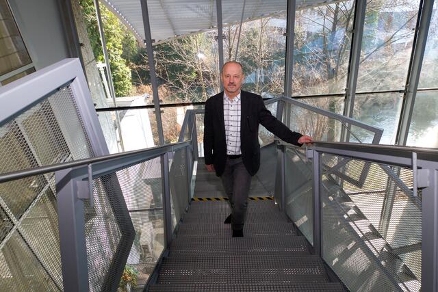 AMS-Geschäftsstellenleiter Walter Jeitler wagt einen Rück- und Ausblick auf die Arbeitsmarktentwicklung.