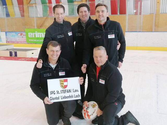 B. Kogler, D. Kontsch und H. Weinberger (hinten von links) sowie W. Suttnig und H. Berger (vorne von links)