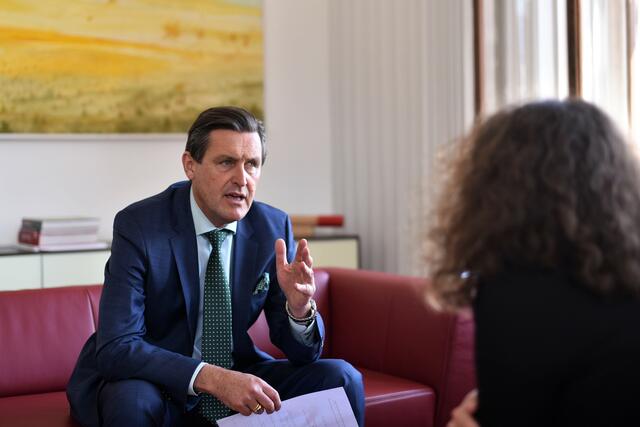Die Agenden der Wiener Linien sind seit November bei Wirtschaftsstadtrat Peter Hanke angesiedelt. | Foto: Markus Spitzauer