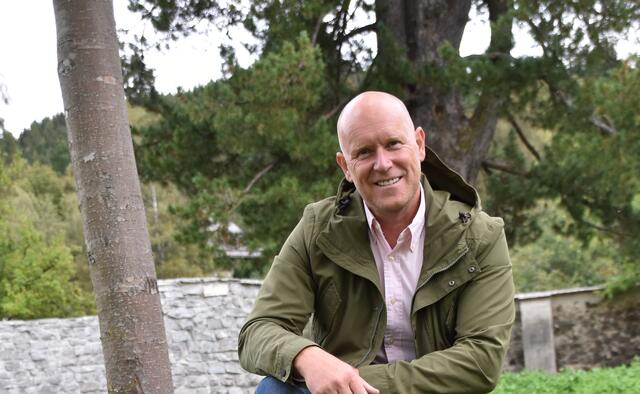 (Archivfoto) "Ein Online-Kauf kommt nicht in Frage", betont Eduard Egger, "alles was benötigt wird, gibt es vor Ort.  | Foto: Peter J. Wieland