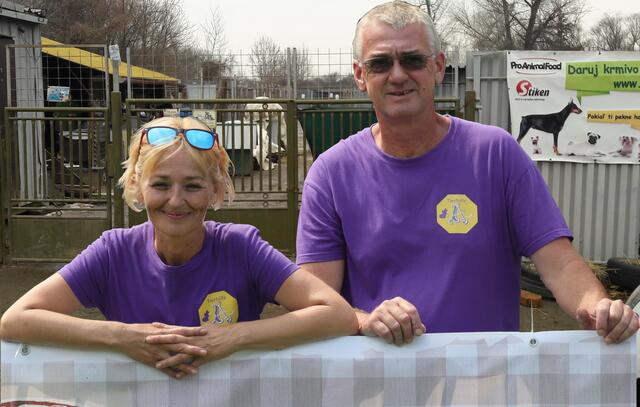 Ingrid und Peter Zahrl unterstützen das Partnertierheim ihres Vereins in der Slowakei. | Foto: Tierhilfe Argos