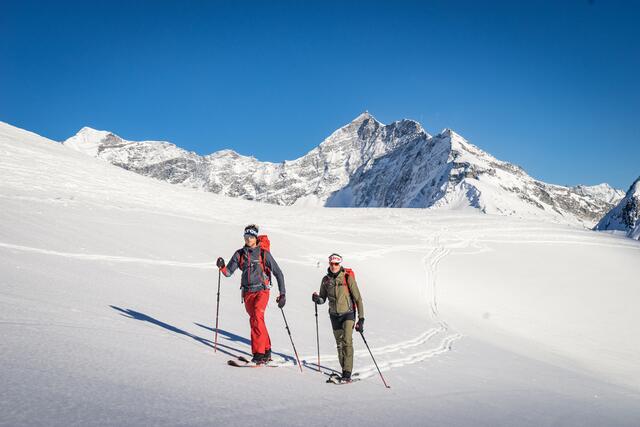 Der Skitourensport boomt in Österreich wie nie zuvor. Aber es ist abseits der Piste wichtig, umfassendes Wissen über das Verhalten im Gelände zu haben. | Foto: Skitourenwinter