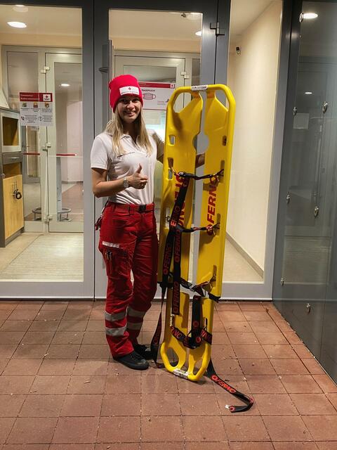 Die ehrenamtliche Mitarbeiterin Georgia Praska vom Roten Kreuz St. Valentin darf ab sofort Sanis unterrichten. | Foto: RKNOE/Buchberger