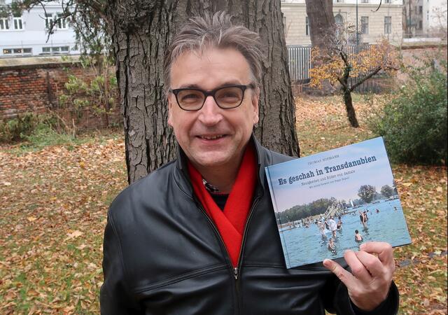 Thomas Hofmann hat sein neues Buch "Es geschah in Transdanubien" veröffentlicht.
 | Foto: Thomas Klinger