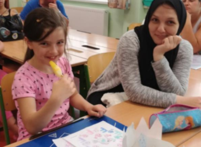 Mata mit ihrer Mutter beim Buchstabentag | Foto: Volksschule Schrems