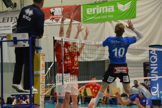 Die Rieder Volleyballer überwintern auf Platz eins der Tabelle.