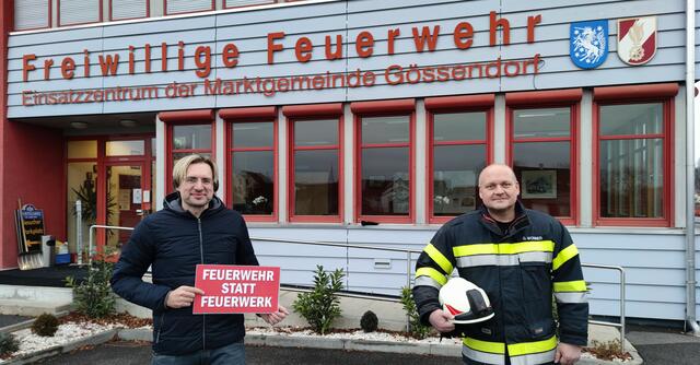 “Aktivbürger“ Johannes Ulrich, hier mit Bürgermeister und Feuerwehr-Kommandant Gerald Wonner (rechts), initiierte die großartige Aktion. | Foto: kk