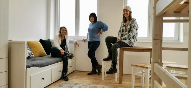 Das Sozialhilfe-Team der neuen Einrichtung "Refugium": Florina Walch, Anna Siklossy und Nora Baselt (von links). | Foto: Verein "Mut"