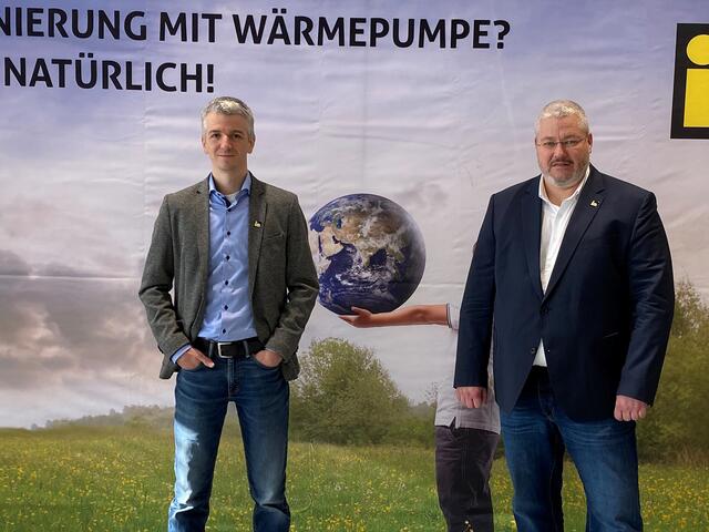 Die iDM-Geschäftsführung mit Hans-Jörg Hoheisel (re.) und Christoph Bacher zieht eine zufriedene Bilanz und geht mit großen Plänen ins neue Jahr. | Foto: iDM