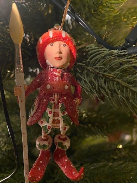 Achtsam und mit gezücktem Pinsel allzeit bereit ... | Foto: Herbert Waltl