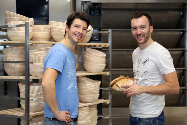 Ob Brigitte Baguette, Drahdiwaberl oder Adam Apfel: Auch bei den Namen ihrer Schöpfungen zeigen die beiden Jungunternehmer Kreativität. | Foto: Eckhart Herbe