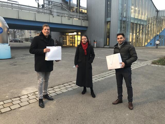 "Liesing hilft" ist eine Initiative von Tatjana Stock. Unterstützt wird sie von Patrick Gasselich und Dominik Bertagnol (r.).