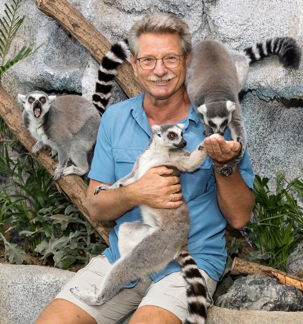 Direktor des Haus des Meeres, Michael Mitic, ist über die kurzfristige Entscheidung der Regierung nicht erfreut, lässt sich aber nicht unterkriegen. | Foto: Daniel Zupanc