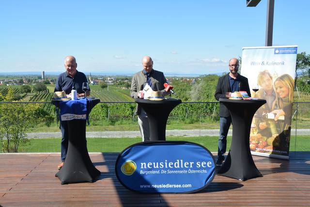 Friedrich Katz, Stefan Schindler und Rene Lentsch präsentierten die Tourismuszahlen der vergangenen Monate. 
