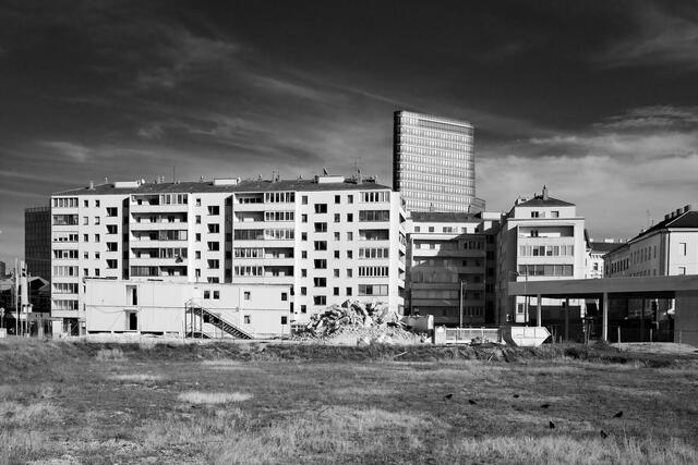 Blick vom Neuen Landgut auf die Laxenburger Straße.