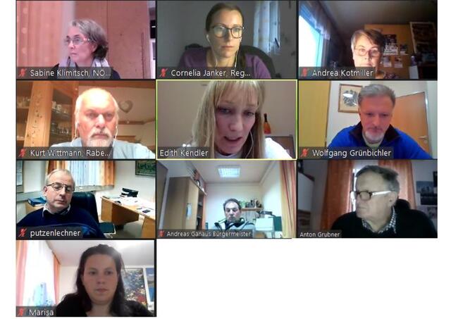 Sabine Klimitsch, Cornelia Janker, Vizebgm. Andrea Kotmiller, Obmann Bgm. Kurt Wittmann, Edith Kendler, Vizebgm. Wolfgang Grünbichler, Bgm. Heinrich Putzenlechner, Bgm. Andreas Ganaus, Bgm. Anton Grubner, Marisa Fedrizzi.
 | Foto: Regionalbüro Pielachtal