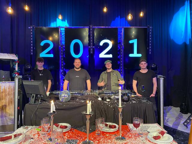 Murtaler DJ's legten auch beim dritten "Couch Clubbing" in der Silvesternacht auf.