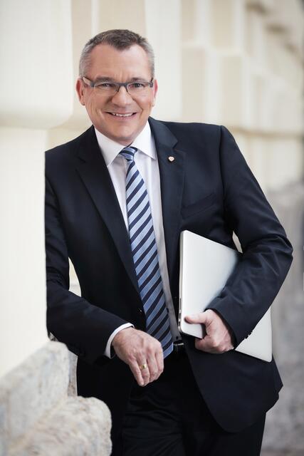 Ressortzuständig: LR Johannes Tratter. | Foto: Land/Cammerlander