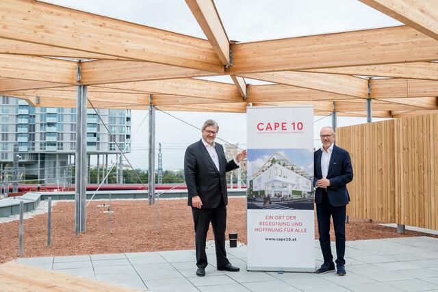 Gesundheitsstadtrat Peter Hacker (SPÖ, l) mit Geschäftsführer Siegfried Meryn. | Foto: fotografiefetz