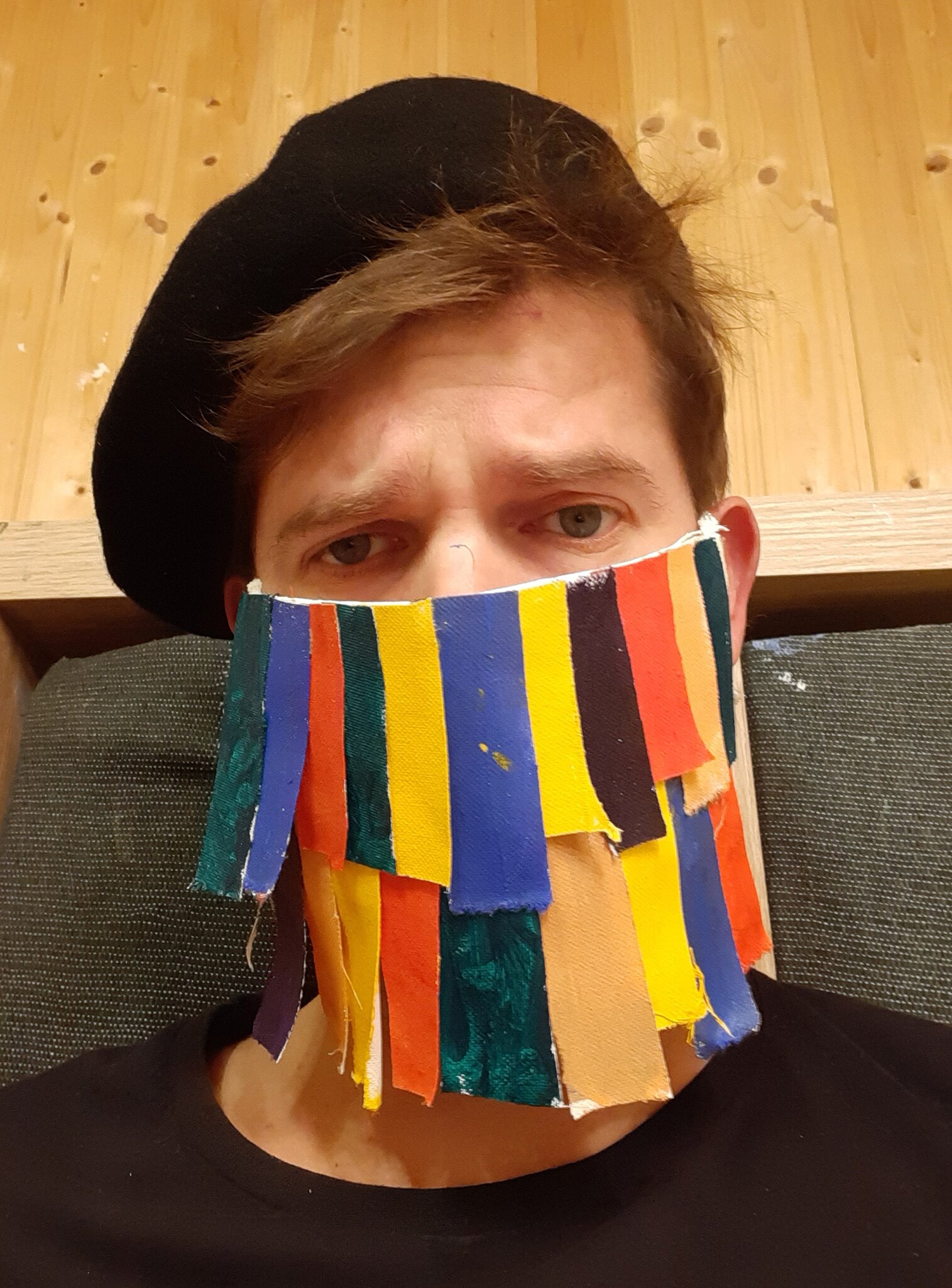 Kunstprojekt: Corona-Masken im Stile von Fetzen, Glöcklern