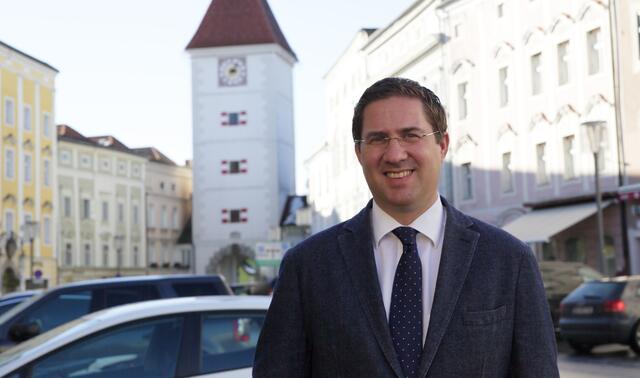 Der Welser Bürgermeister Andreas Rabl nahm im Schnitt 36 Termine pro Woche wahr. | Foto: FPÖ OÖ