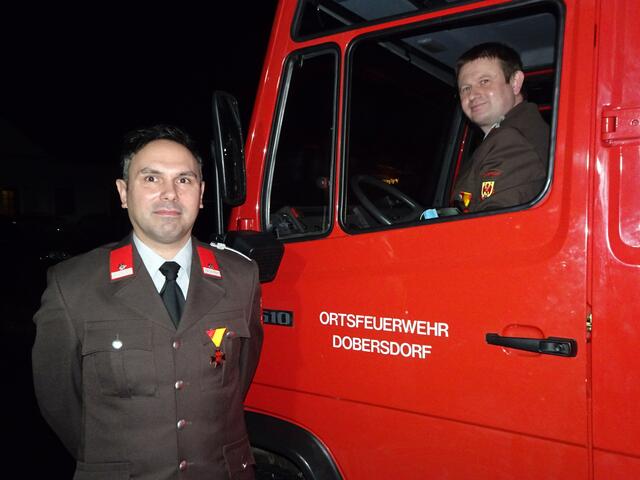 In Dobersdorf sitzt in Zukunft Jürgen Gmeindl am Steuer  der Freiwilligen Feuerwehr. Marco Samer wird sein Stellvertreter sein. | Foto: Peter Sattler