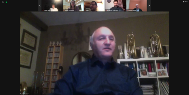 Landeskapellmeister des Tiroler Blasmusikverbandes Rudolf Pascher. | Foto: Screenshot: Siegele