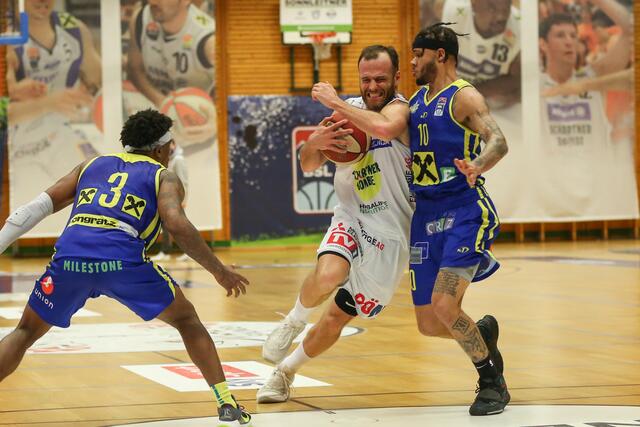 Ein hartes Stück Arbeit war der Sieg der Basket Swans gegen. UBSC Raifaisen Graz | Foto: Kienesberger