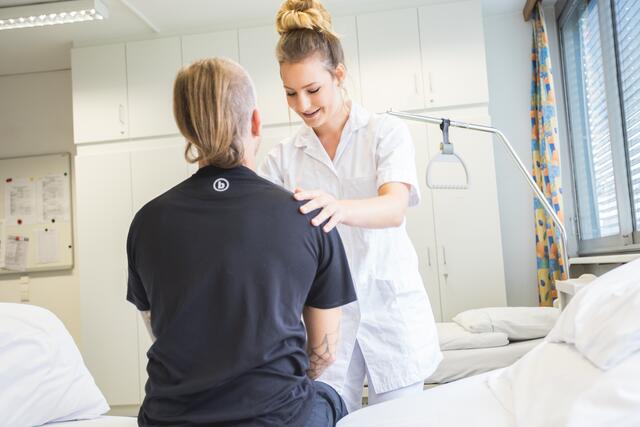 Fachpersonal im Pflege- und Sozialbereich wird dringend benötigt. | Foto: Land Steiermark/Streibl