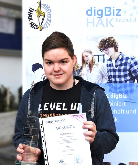 Michael Fabian war bei IT-Bewerb Bester in Tirol, | Foto: HAK