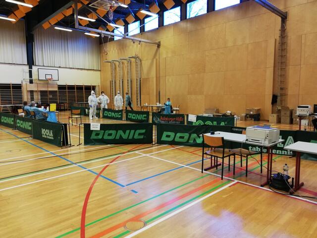 In der Lindfeldhalle Judenburg wird seit Montag getestet.