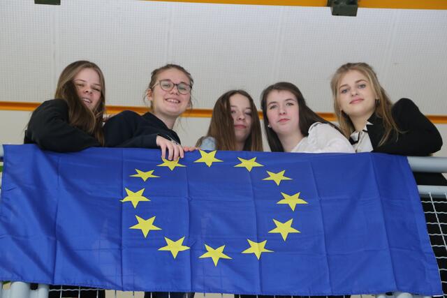 Das BORG Deutschlandsberg ist jetzt als „EU-Botschafterschule" zertifiziert. | Foto: BORG