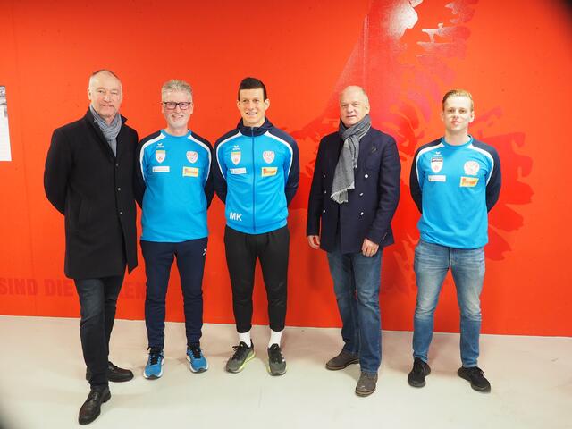 Sie lenken den KSV-Fußball und die Falken-Akademie: Obmann Günter Krenn, Karl Heinz Kubesch, Akademieleiter Florian Maierhofer, Präsident Erwin Fuchs, Administrator Kevin Schreiner (v.l.). | Foto: Gaube