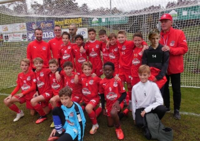 Die U13 des KAC krönte eine starke Herbstsaison mit Platz eins. In den Neustart will man dann möglichst gut vorbereitet gehen.  | Foto: Privat