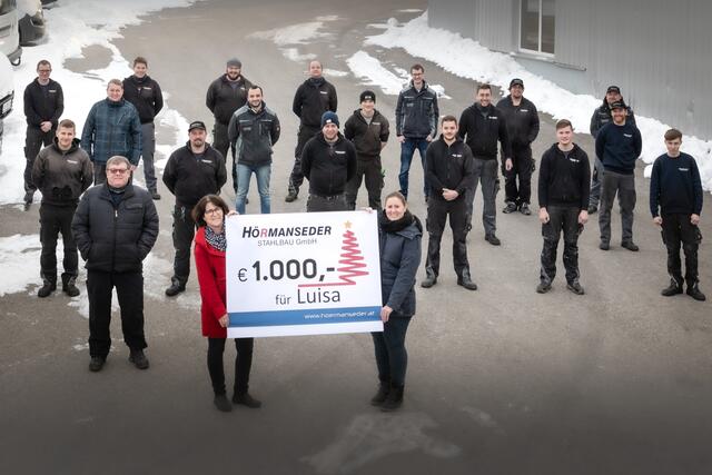 Hörmanseder Stahlbau aus Tumeltsham spendete 1000 Euro für die kleine Luisa aus Senftenbach.