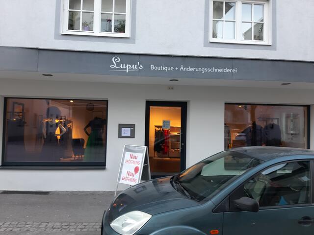 Zu finden ist die Boutique und Änderungsschneiderei in der Malserstraße 51.