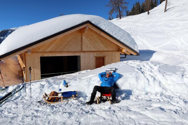 die warmen Sonnenstrahlen genießen