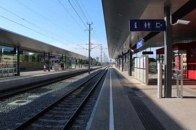 Seit 8. März 2020 hielt der IC95 in Schärding. Nun ist Schluss. | Foto: ÖBB