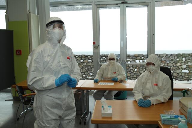 Raach/Hochgebirge war im Seminarzentrum bereit für die Testwilligen.