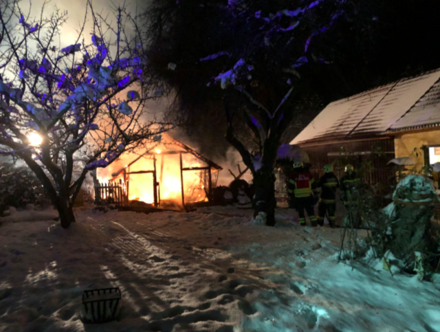 Die Gartenhütte stand in Vollbrand. | Foto: FF Bad Zell
