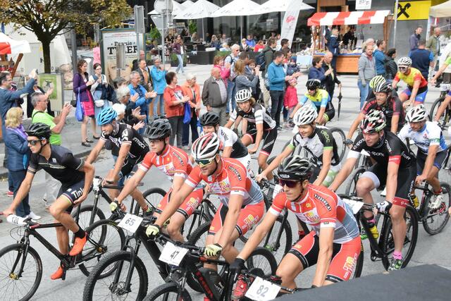 Radsport boomt besonders im Freizeitsport, im Vereins- sowie im Profibereich.  | Foto: Friedl Schwaighofer