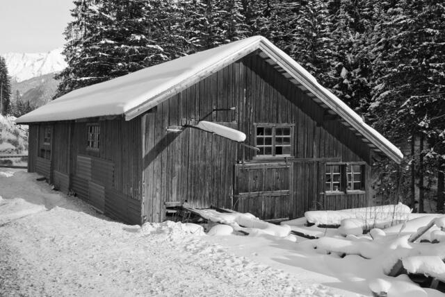 10 Interviews sollen Erinnerungen von Dorfbewohnern in Kappl die Geschichte des Ortes lebendig festhalten. Im Bild: Das alte Sägewerk in Kappl/Steinau. | Foto: Bernhard Gruber